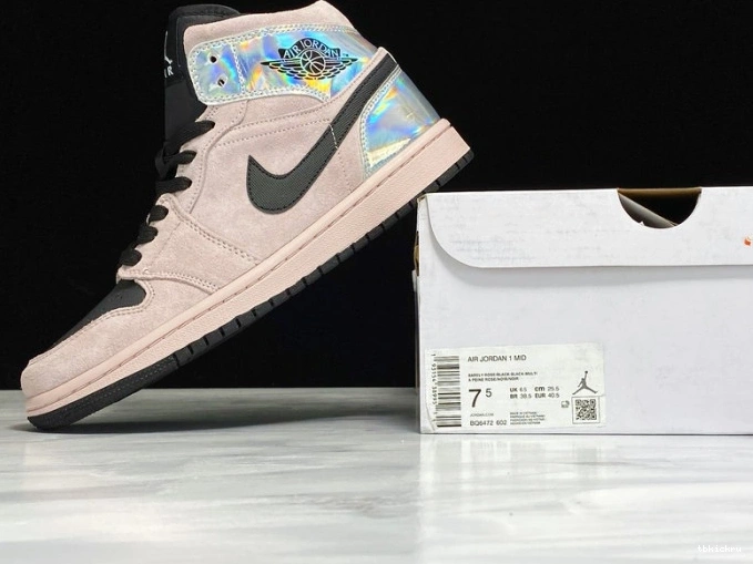 Reps TBkick Jordan Iridescent Air (W) BQ6472-602 Dirty Powder Mid 1 0711